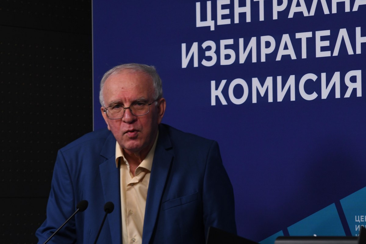 След скандал: Цветозар Томов напусна поста говорител на ЦИК