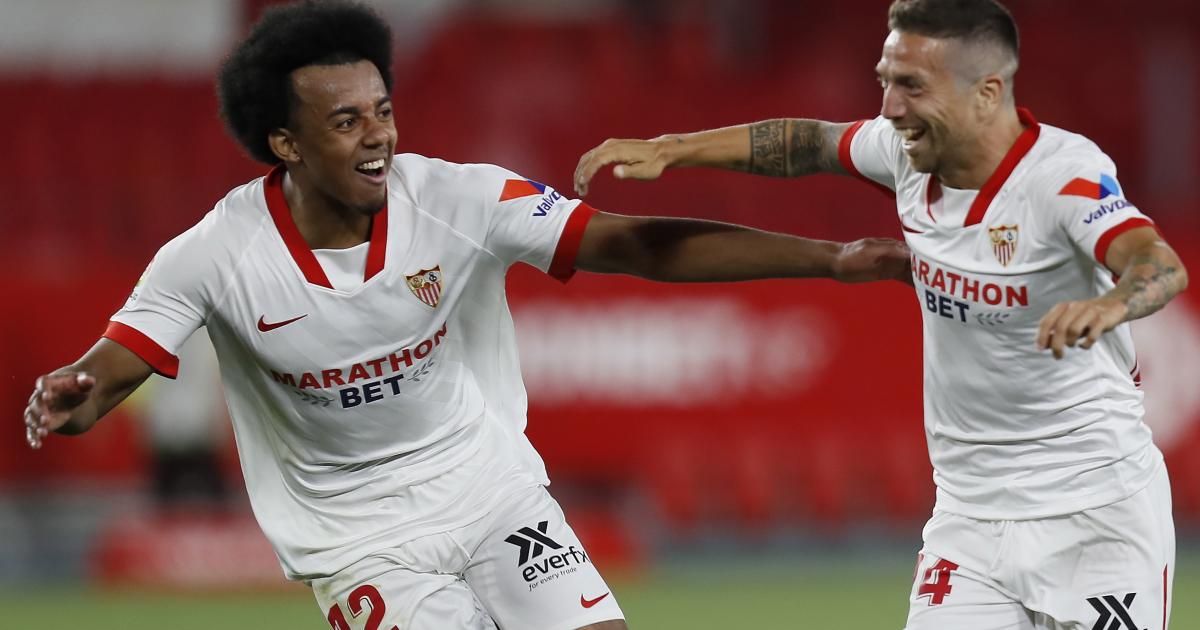 Фен удари вратар на мача на ПСВ и Севиля, испанците са на осминафинал в Лига Европа (ВИДЕО)