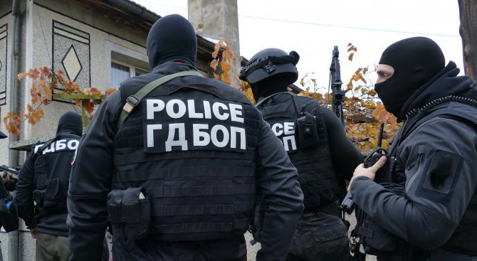 ГДБОП задържа двама в Кюстендил за международен трафик на половин килограм кокаин
