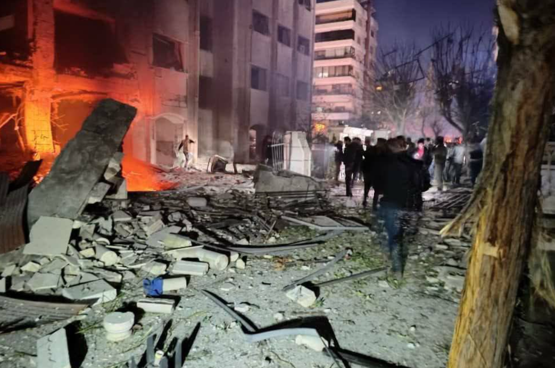 Най-малко двама убити при въздушен удар в Сирия