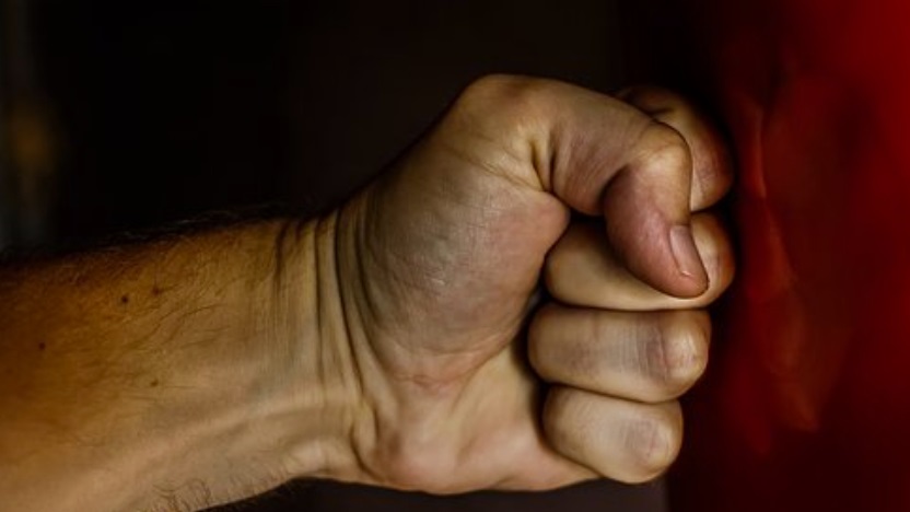 49-годишен мъж преби приятелката си в Пловдив