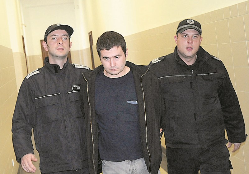 Прокуратурата поиска екстрадиция от Узбекистан на двойния убиец от "Соло"