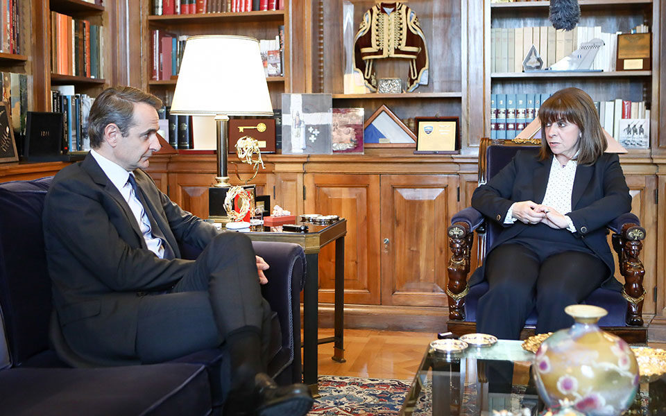 Мицотакис: Ще има подобрения на безопасността, така че Гърция да може да рестартира железниците до края на март