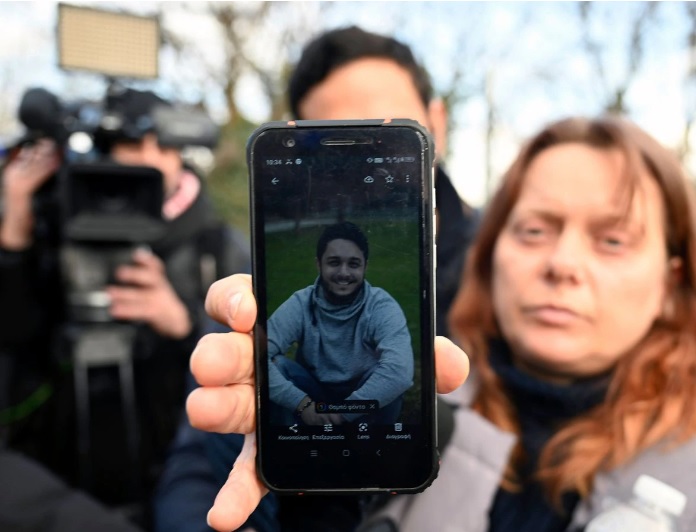 22-годишният българин Денис Руци e сред загиналите в тежката влакова катастрофа в Гърция