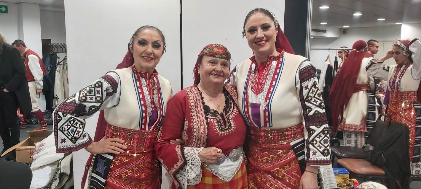 Валя Балканска закри с "космически" изпълнения "Нощ на ансамблите 4"