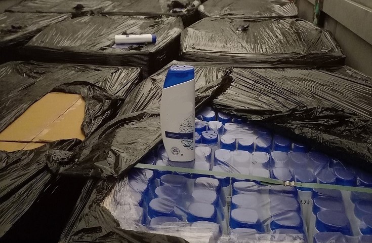 Задържаха над 33 000 „маркови“ шампоана на "Лесово"