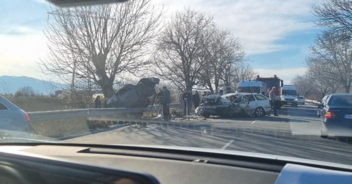 Полицията търси свидетели на катастрофата с пет жертви край Пазарджик