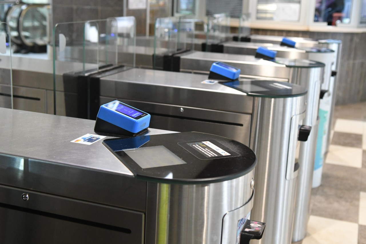 От днес: Връщат месечната карта за една линия в столицата