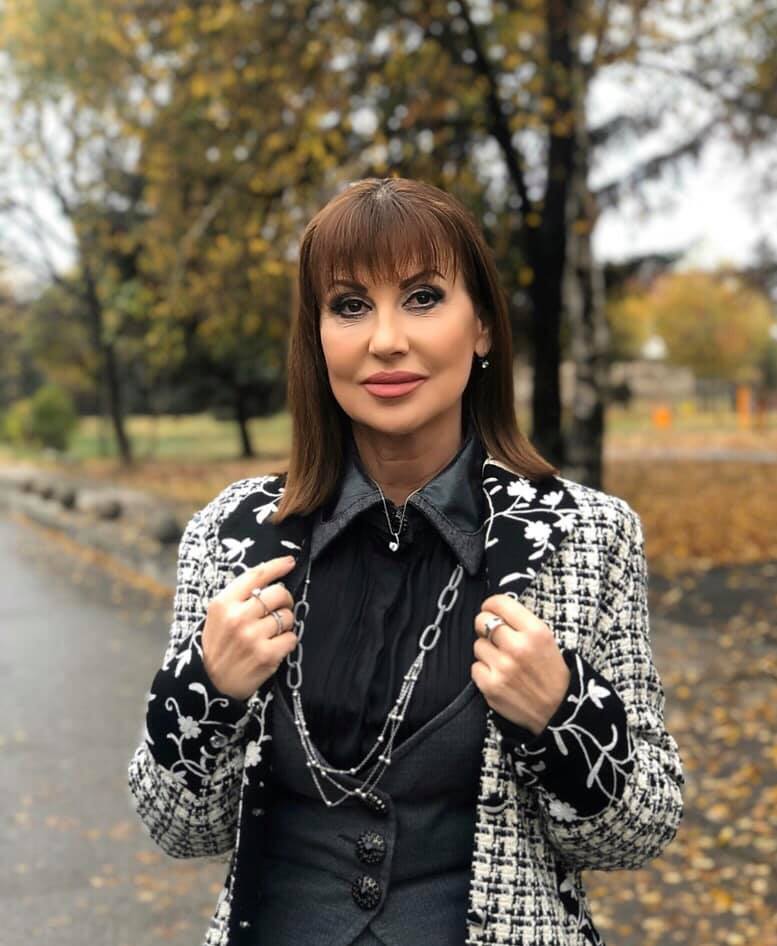 Желязната лейди Илиана Раева на 60: Благодаря за този живот и за всичко, през което преминах и оцелях