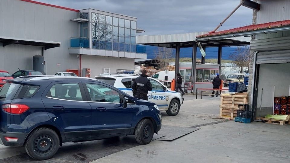 Полицейска акция по зеленчуковите борси в няколко области