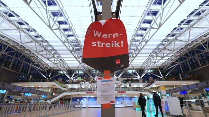 Стотици отменени полети в Германия заради стачките на летищата