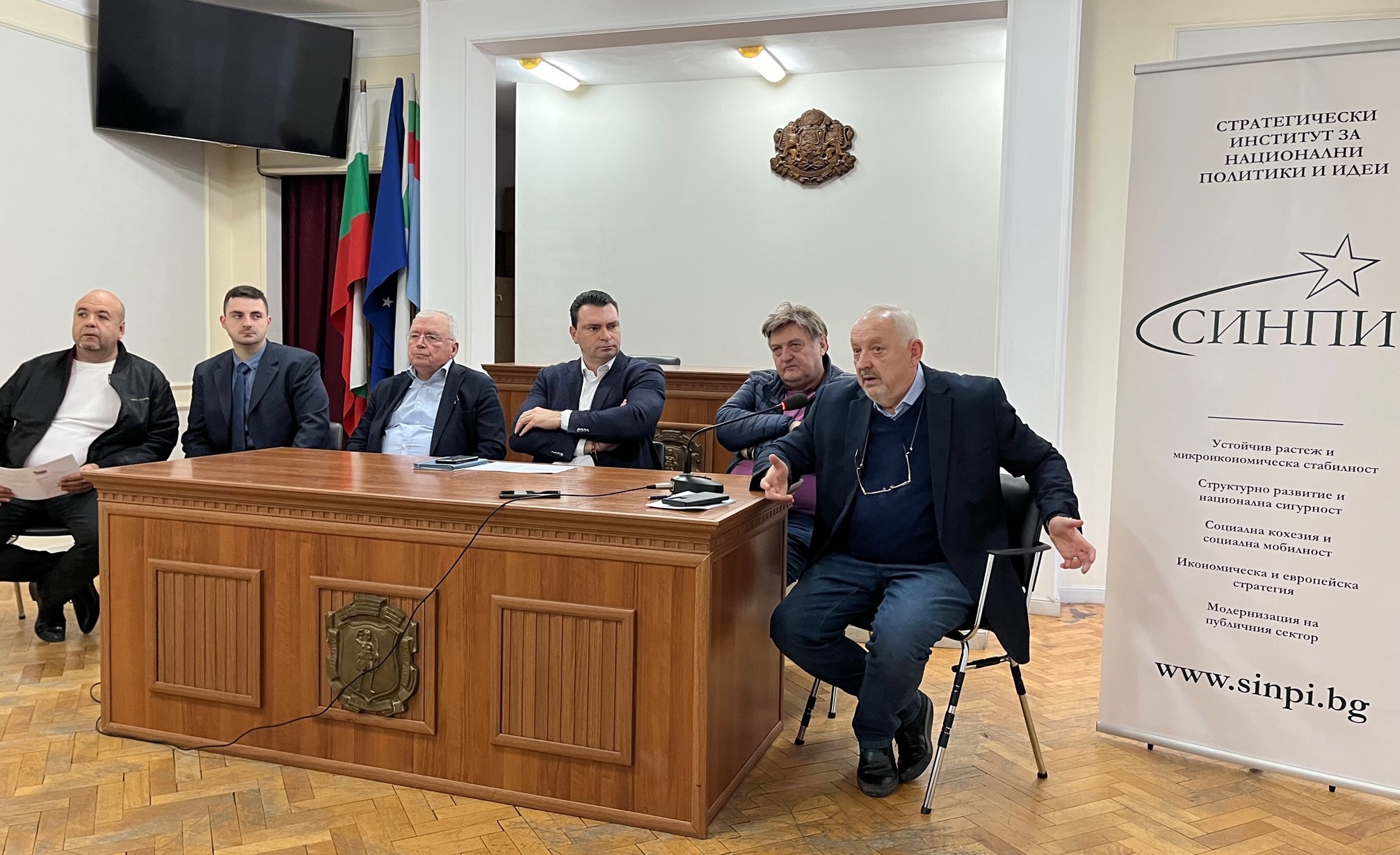 СИНПИ: България не е бедна страна, но публичният ресурс се преразпределя неправилно
