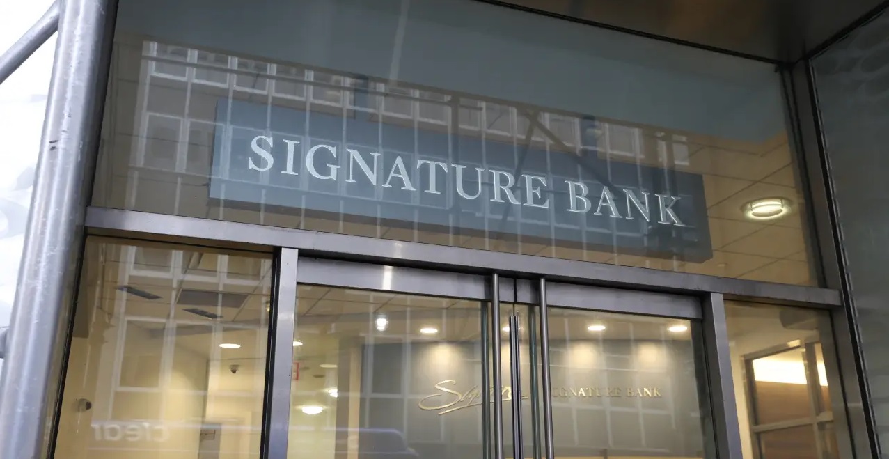 New York Community Bank ще купи голяма част от активите на фалиралата Signature Bank