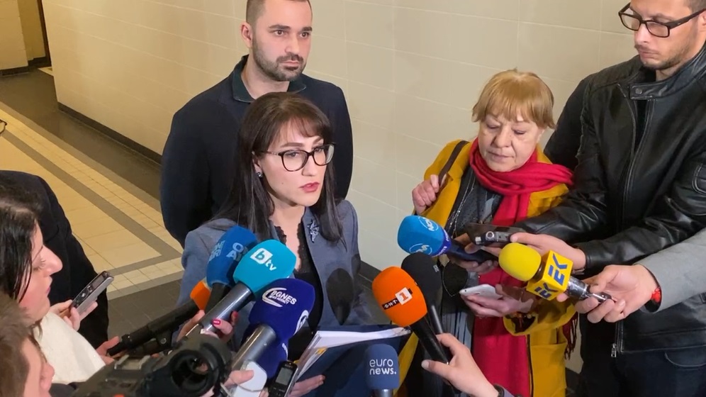 Прокуратурата: Срещу екстрадираната в САЩ българка няма образувано досъдебно производство у нас (ВИДЕО)
