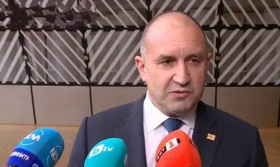 Радев: България се ангажира с производство на снаряди за нуждите на наши партньори, а не за Украйна