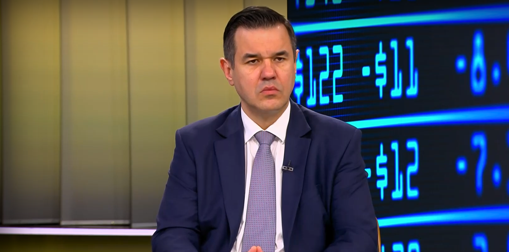 Никола Стоянов: Обмисляме нова компенсация за горивата, но със социален, а не масов аспект