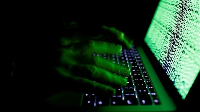 „Болгарское правительство, идите нах*й“: Anonymous Russia съобщиха, че са хакнали сайтовете на президента и МС