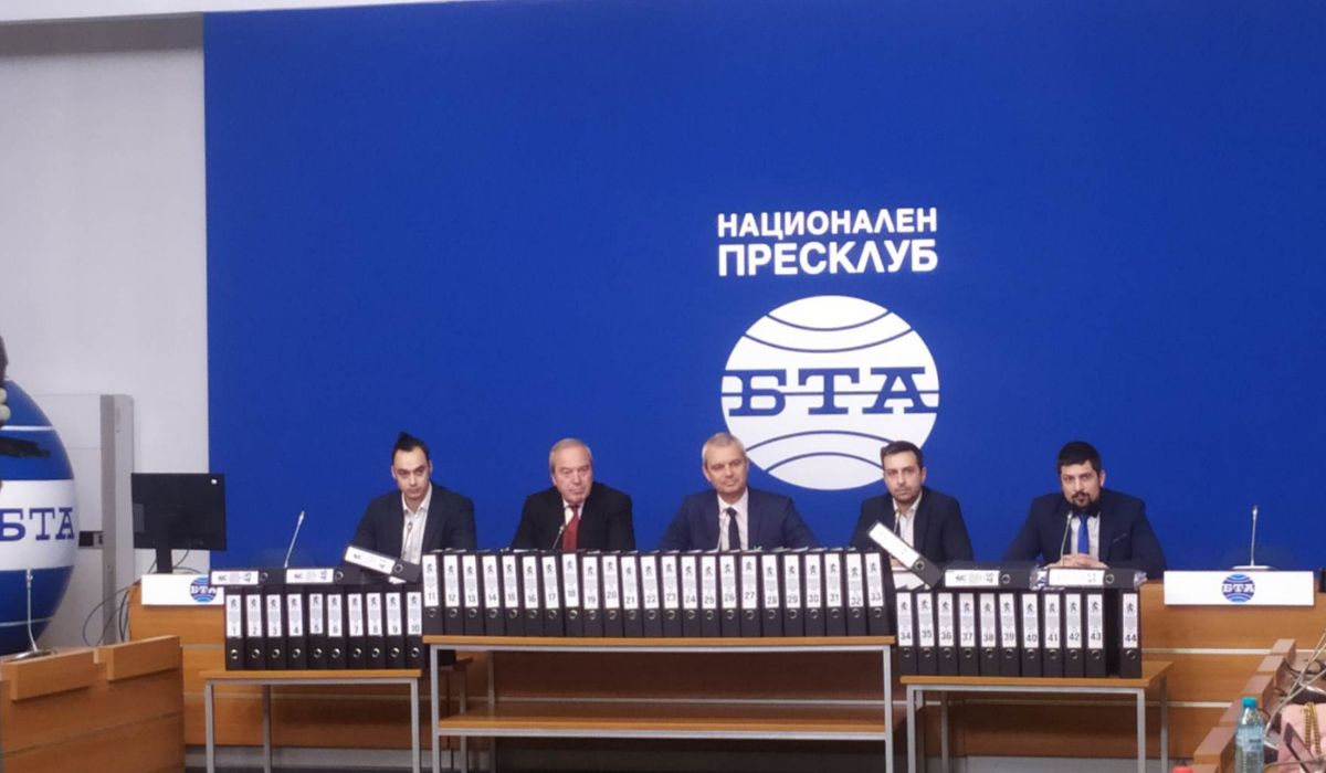 Костадинов: Референдум за запазване на българския лев ще има