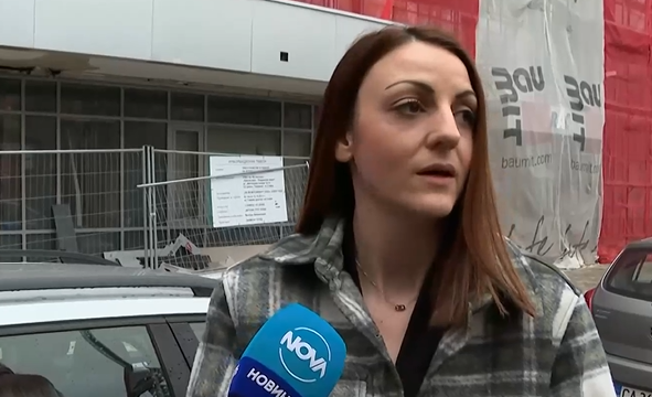 Обраха за минути колата на майка пред столично училище