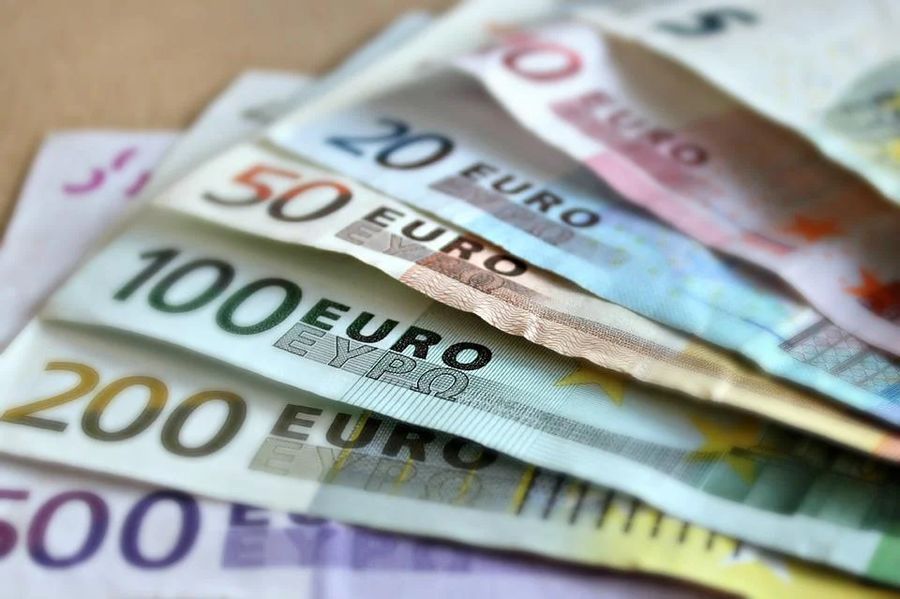 От днес Гърция с нова минимална работна заплата