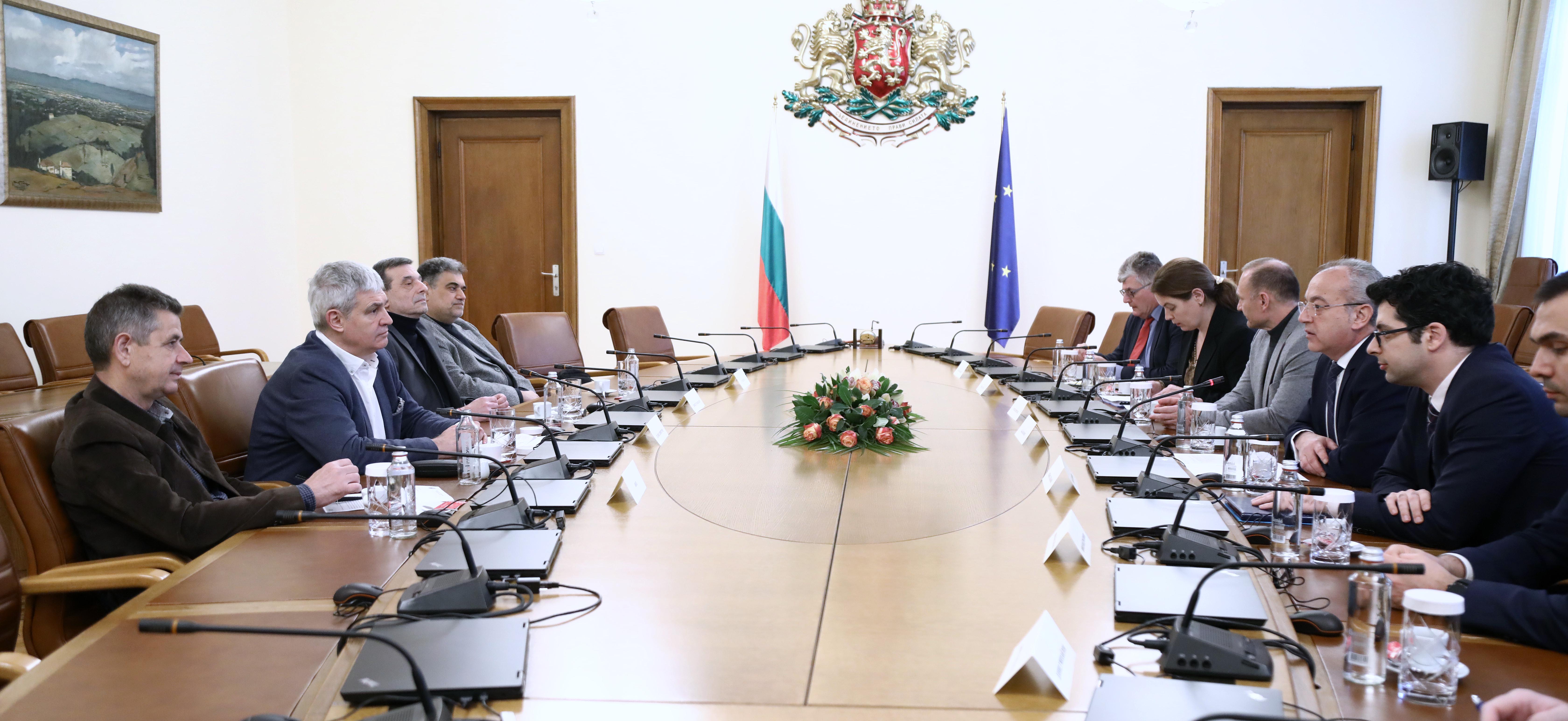 Донев: Продължава диалогът с Брюксел за предоговаряне на Плана за възстановяване в частта „Енергетика“