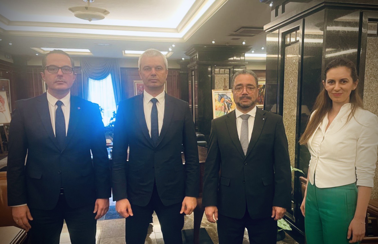 Представители на "Алтернатива за Германия" и "Възраждане" се срещнаха в София