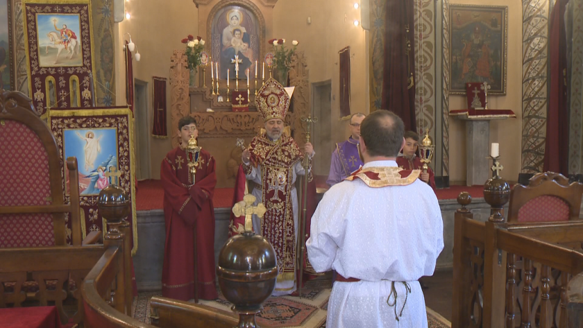 И арменската общност у нас празнува Великден днес