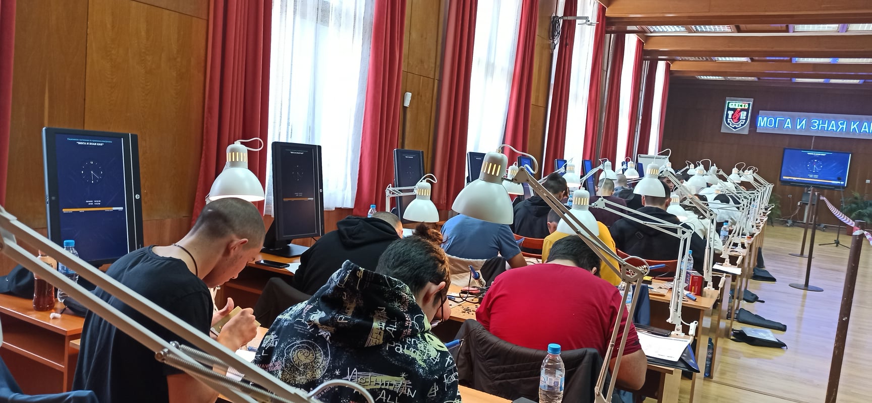 Разкриват нови специалности в професионалните гимназии