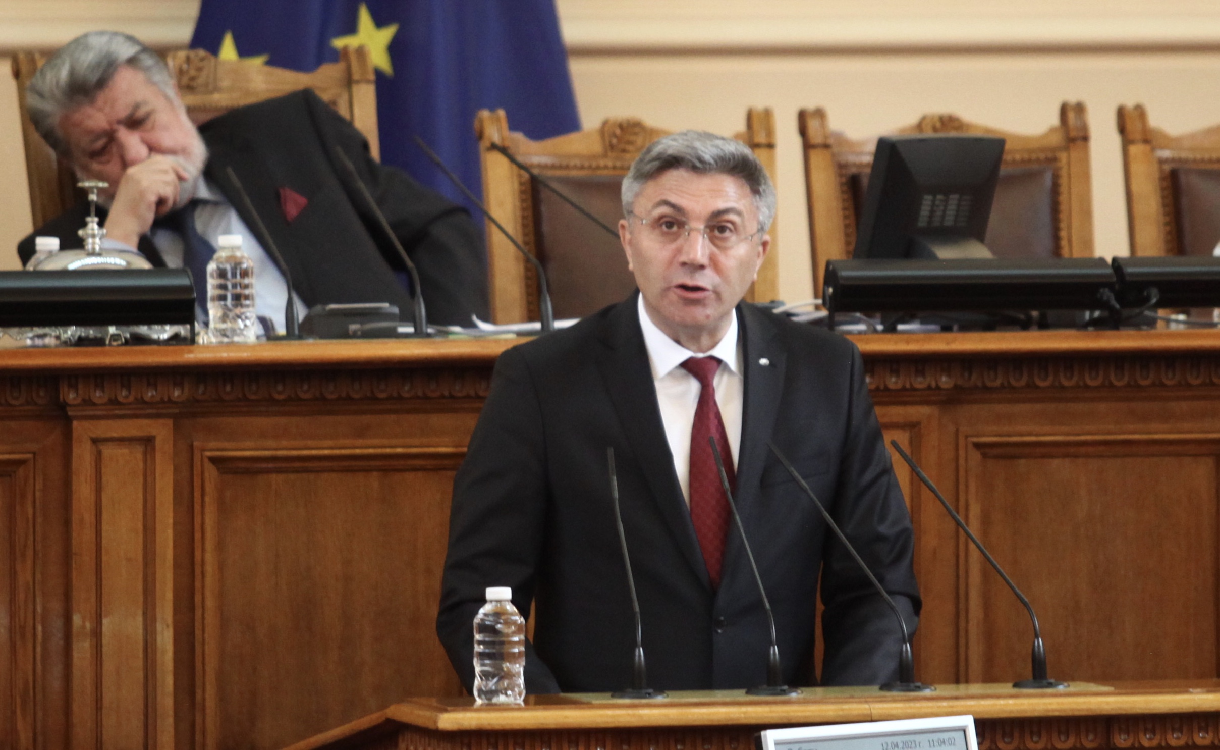 Мустафа Карадайъ: Посланието на народа е ясно - политиците да седнат на масата на преговорите и да започнат да си говорят