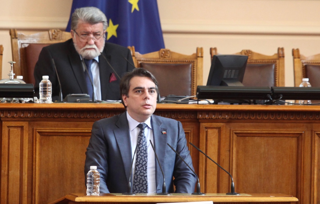 ПП-ДБ предлагат на ГЕРБ ротация на председателя на НС и шефа на правната комисия през два месеца