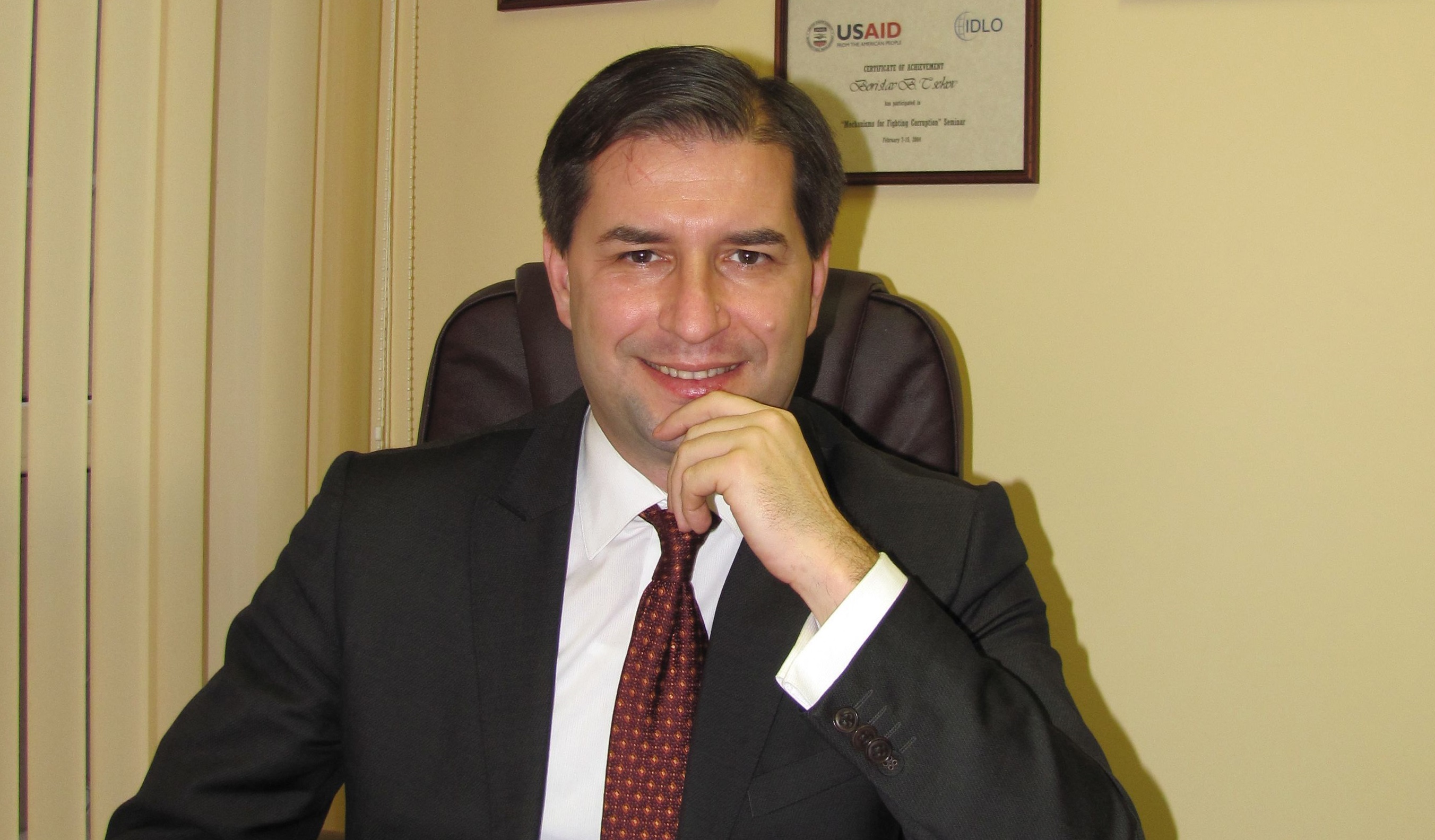 Д-р Борислав Цеков: Екзотиките, които ПП-ДБ предлага, са достойни за съжаление