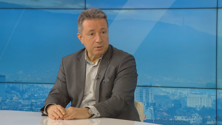 Янаки Стоилов: Намираме се в критична точка, в която има риск за демокрацията