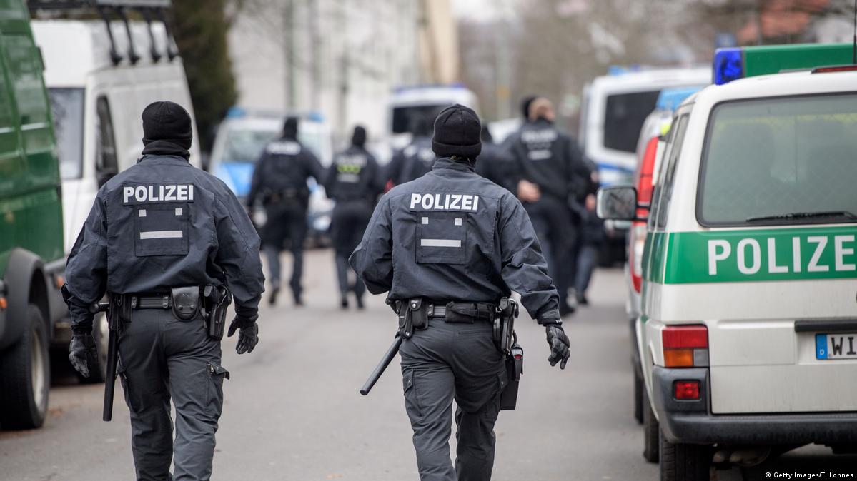 Атака с нож във фитнес зала в Германия, има ранени (ВИДЕО)