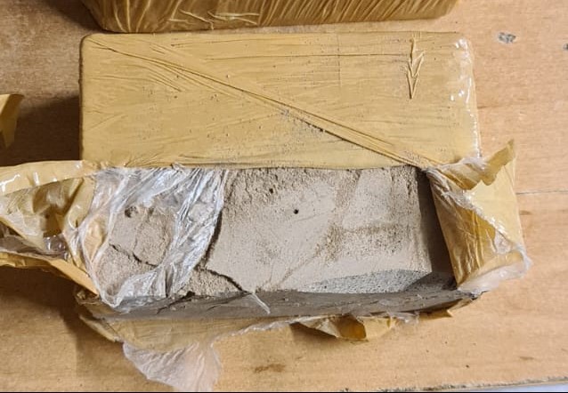 Откриха хероин в хладилна чанта на МП Лесово (СНИМКИ)