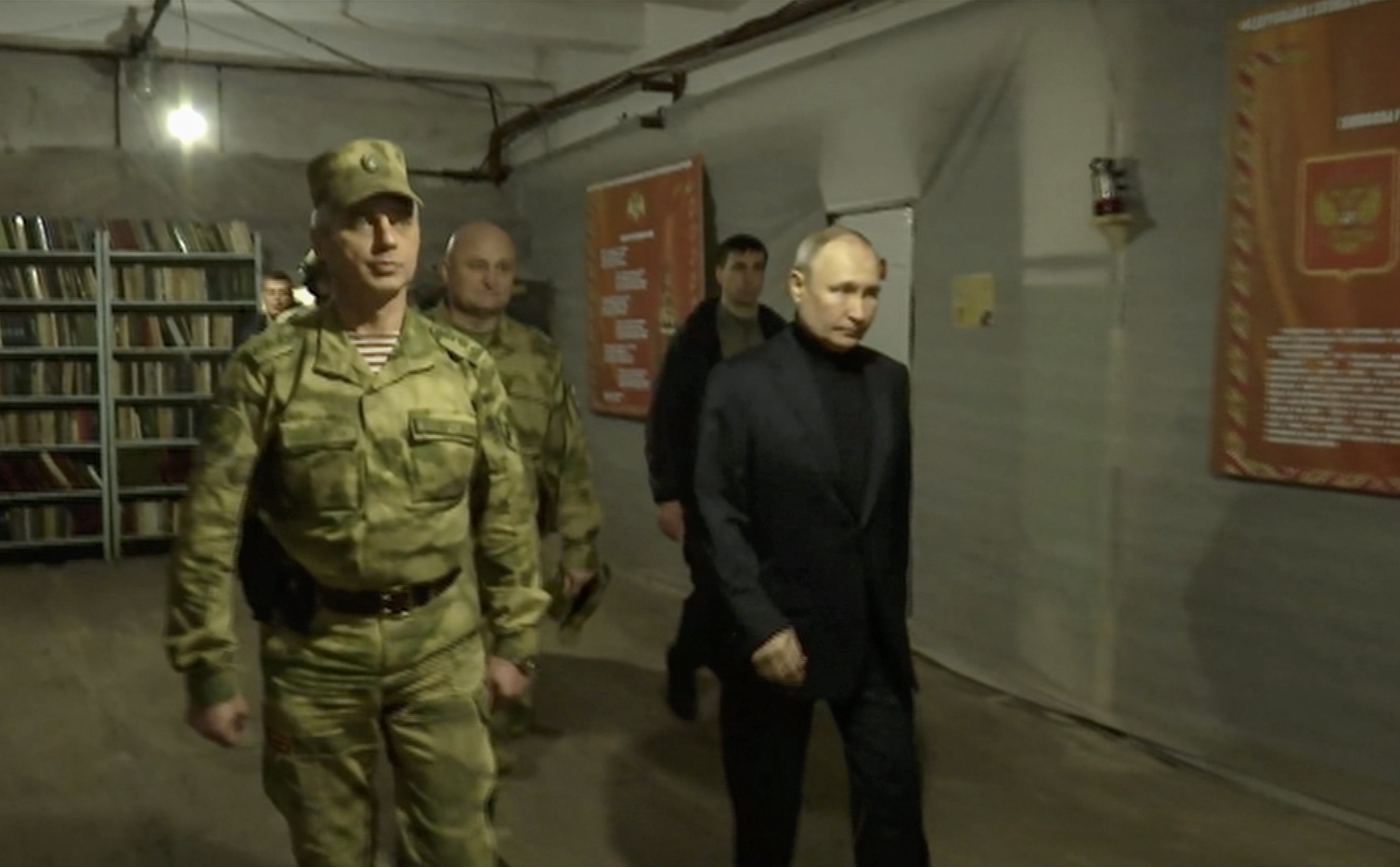"Това не беше истинският Путин": Киев твърди, че двойник на руския президент е посетил зоната на конфликта в Украйна