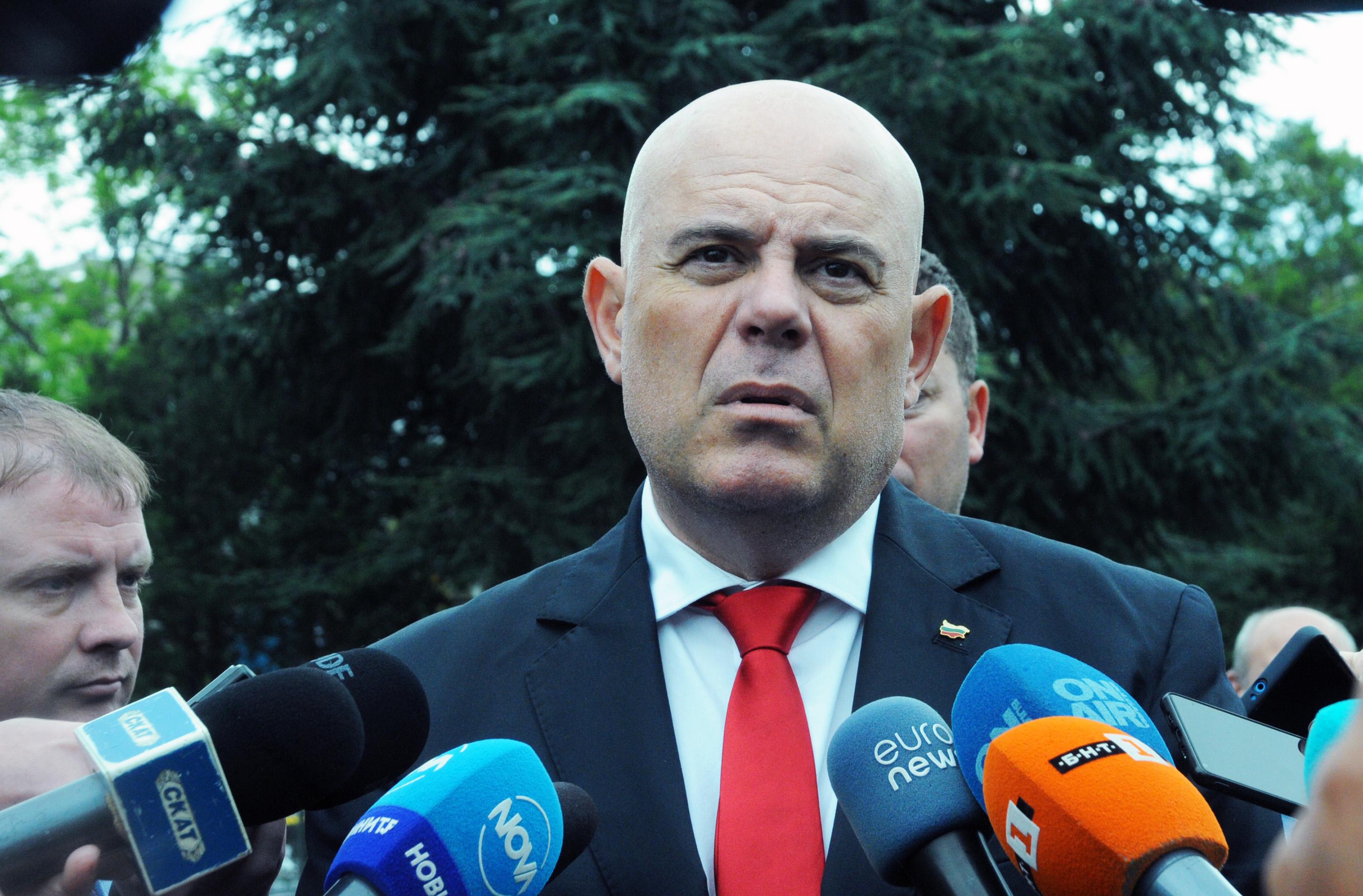 Иван Гешев: Цветан Василев е обявен за международно издирване въз основа на европейска заповед