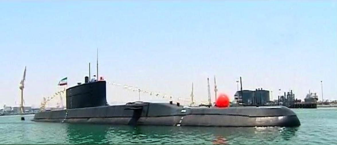 Иран съобщи, че е прогонил американска подводница от териториалните си води
