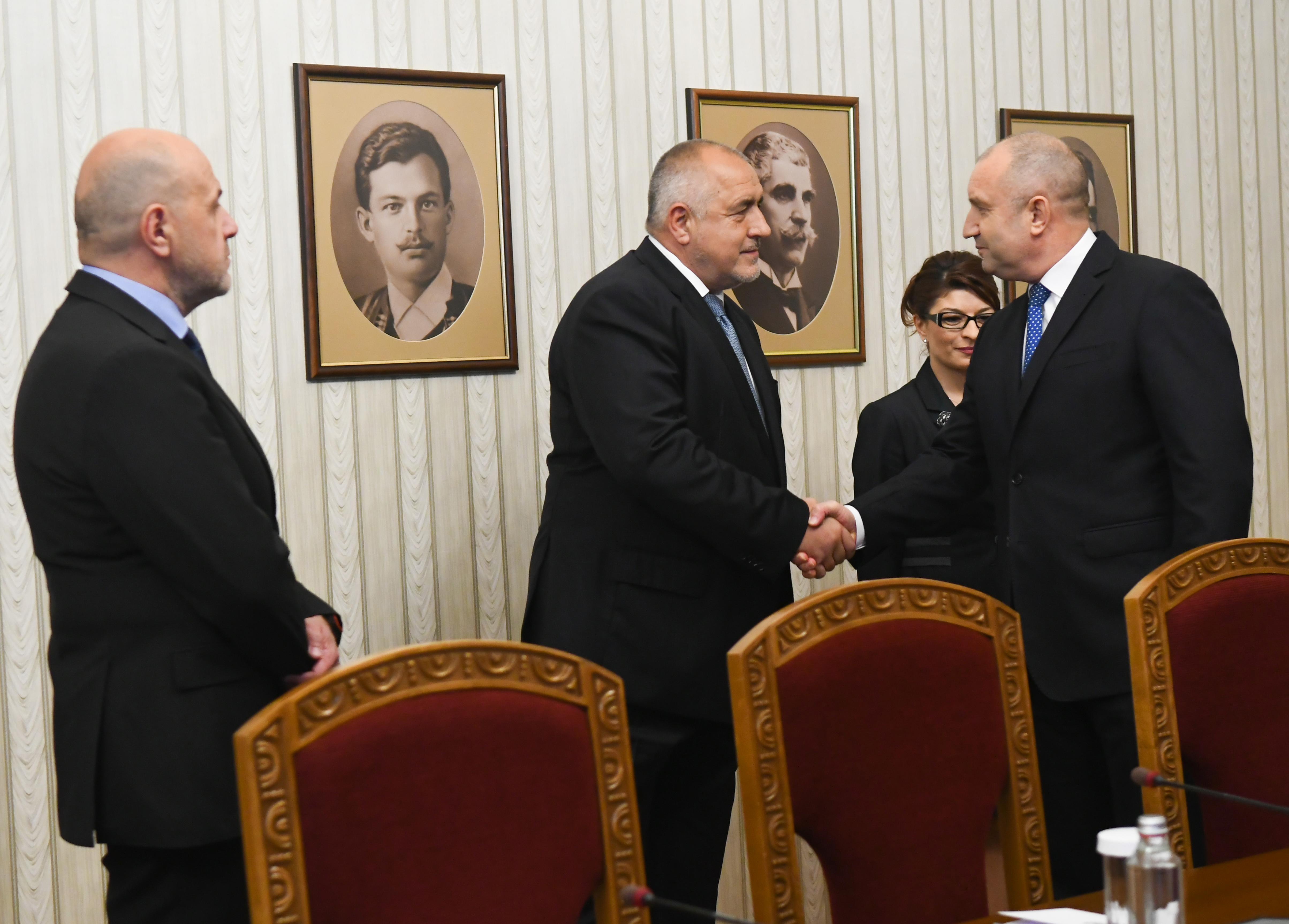 Бойко Борисов след консултациите на “Дондуков” 2: Имаме варианти за кабинет - и експертен, и политически (обзор)