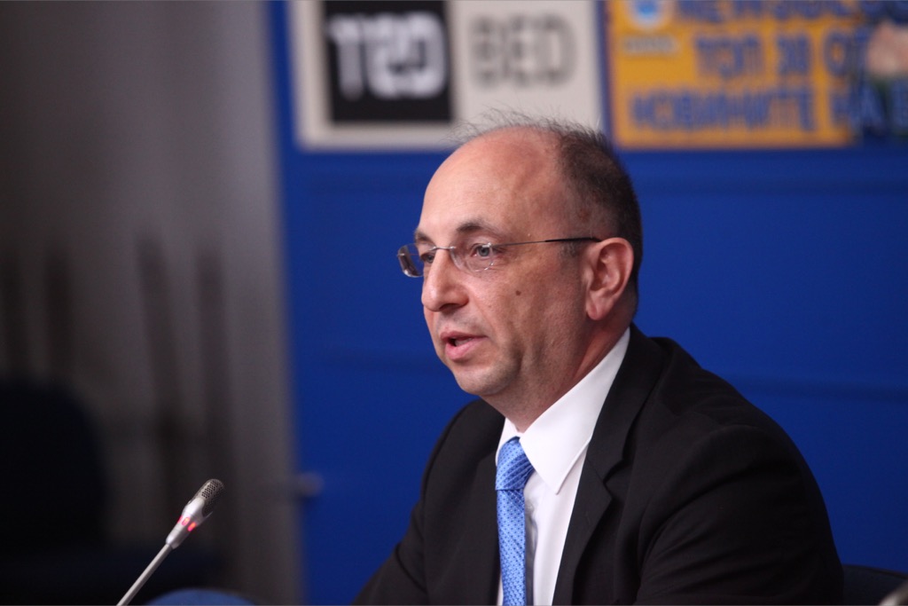 Николай Василев: Асен Василев има латиноамериканско мислене, вървим към гръцко-африкански сценариий