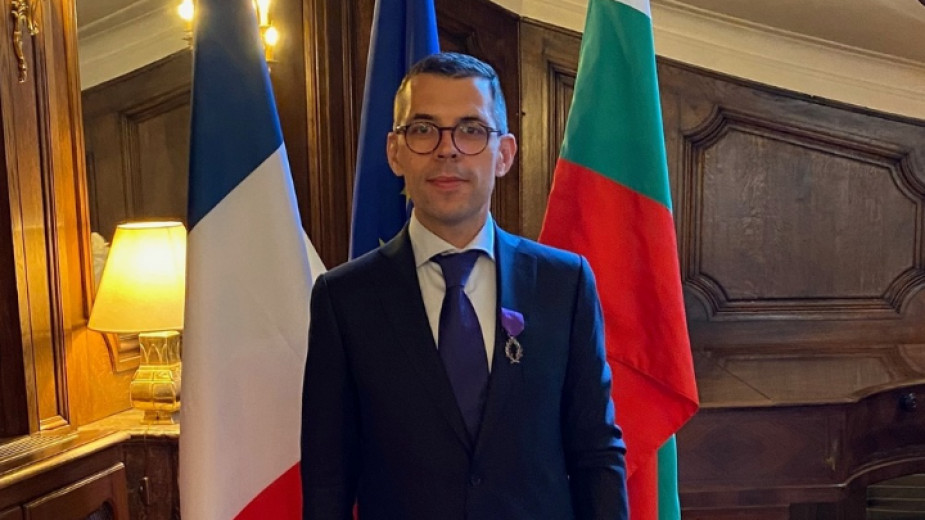 Христо Христев: Референдум за запазване на лева правомерно не може да бъде проведен