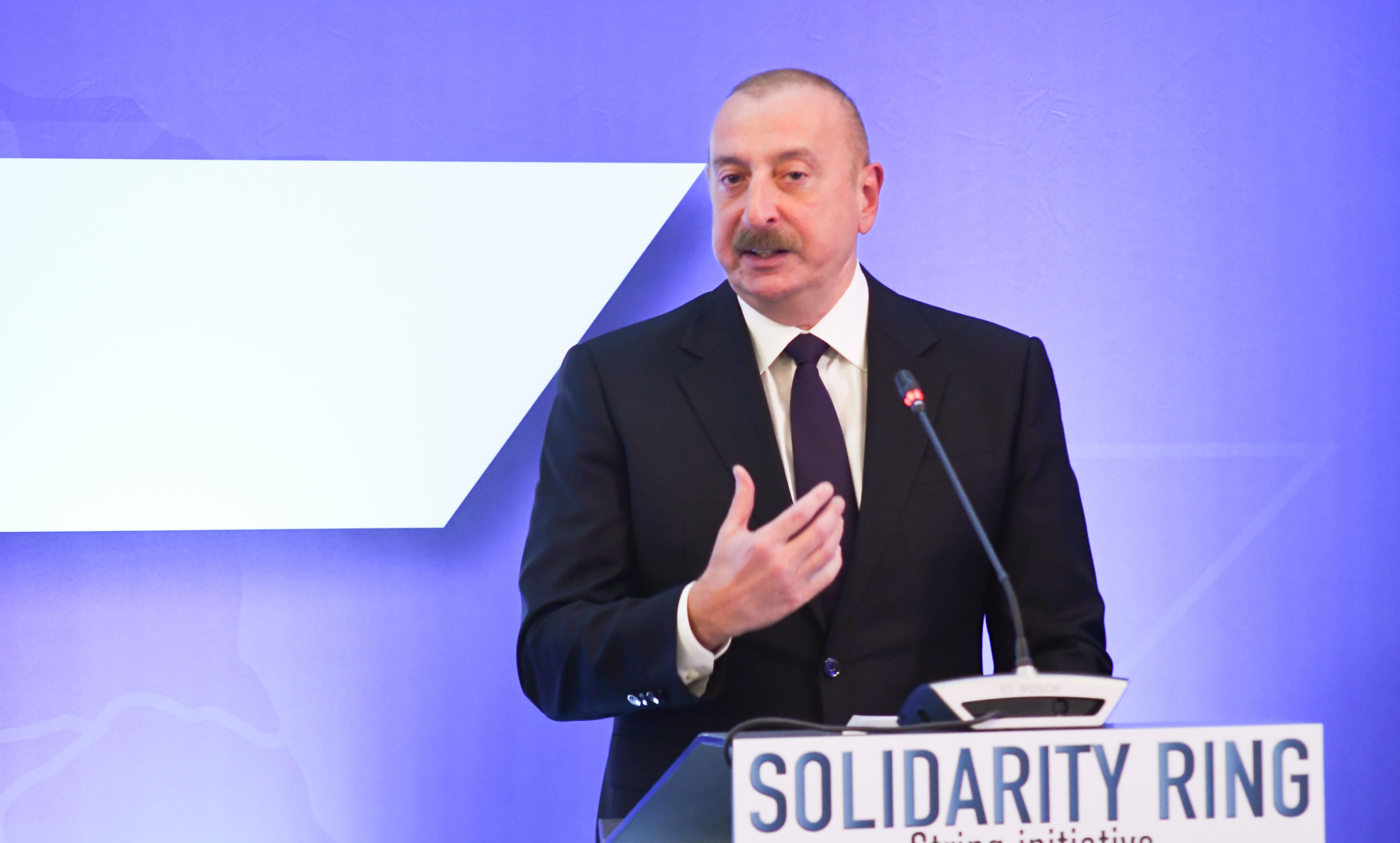 Алиев: Азербайджан планира да удвои доставките на газ за Европа до 2027 година