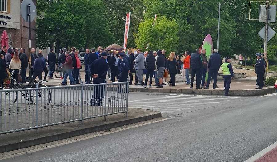 20 еколога отново се опитват да блокират АМ Струма през Кресна