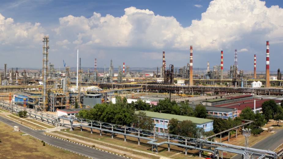 Прокуратурата с вързани ръце за нарушенията на „Лукойл“