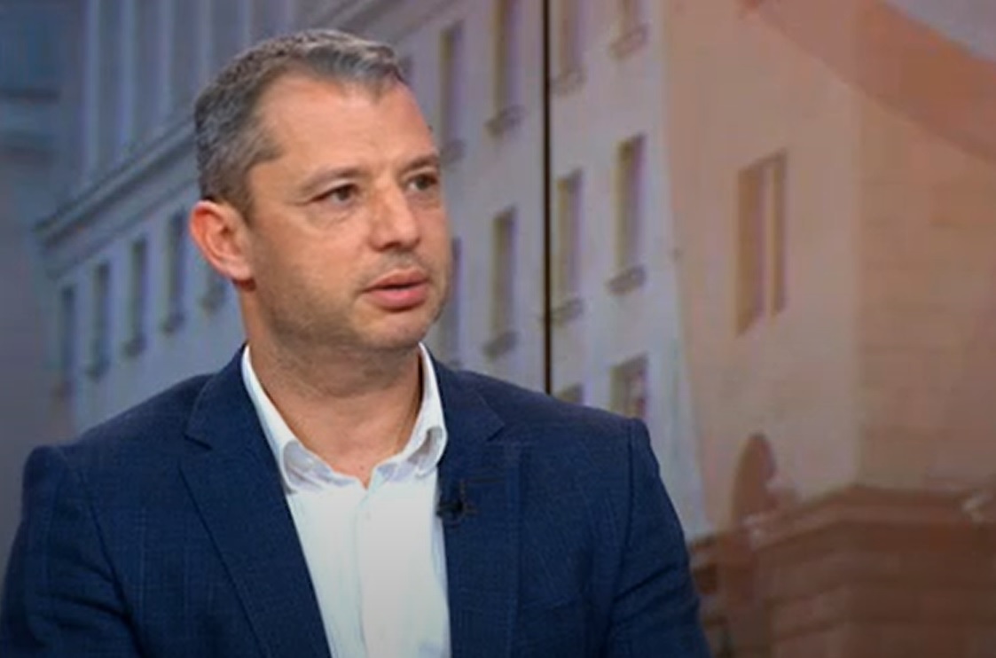 Делян Добрев: Преговорите са една голяма измама на "Промяната" към техните избиратели