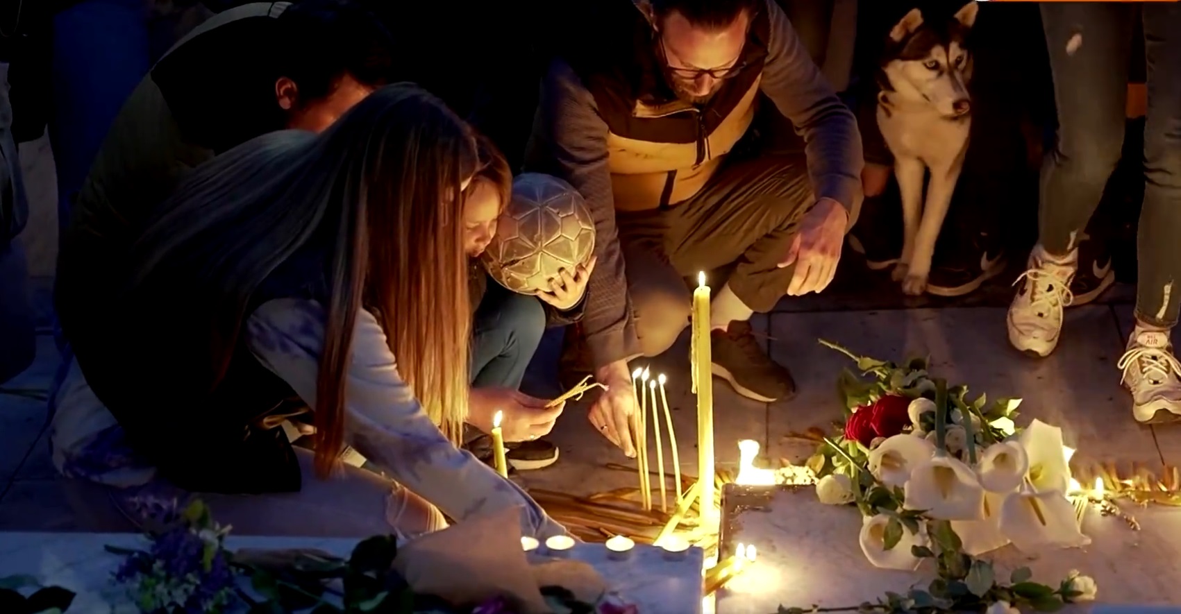 Жителите на Белград почетоха паметта на убитите при вчерашната стрелба в училище