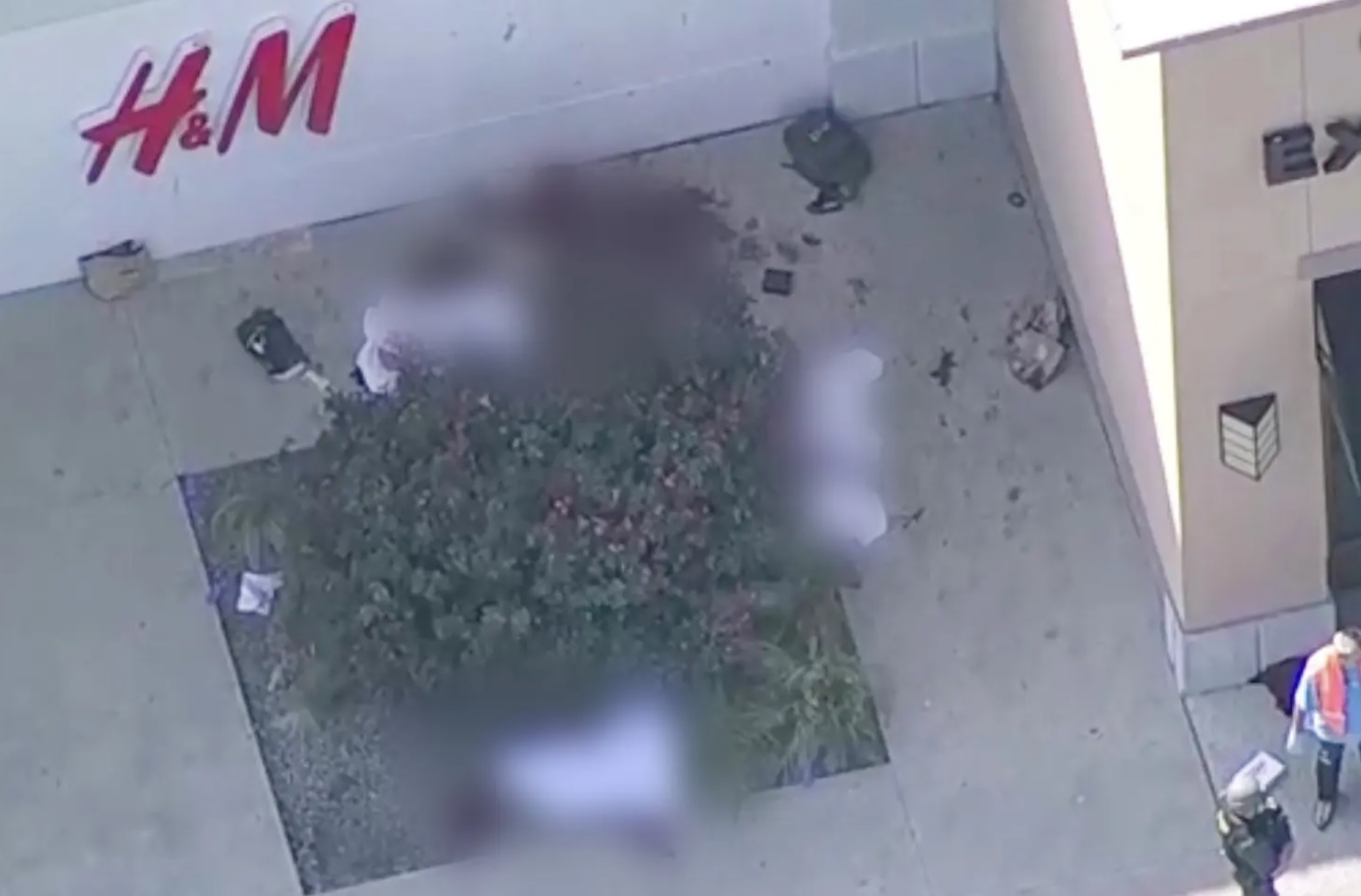 Масово убийство: Въоръжен застреля осем души пред търговски център в Тексас