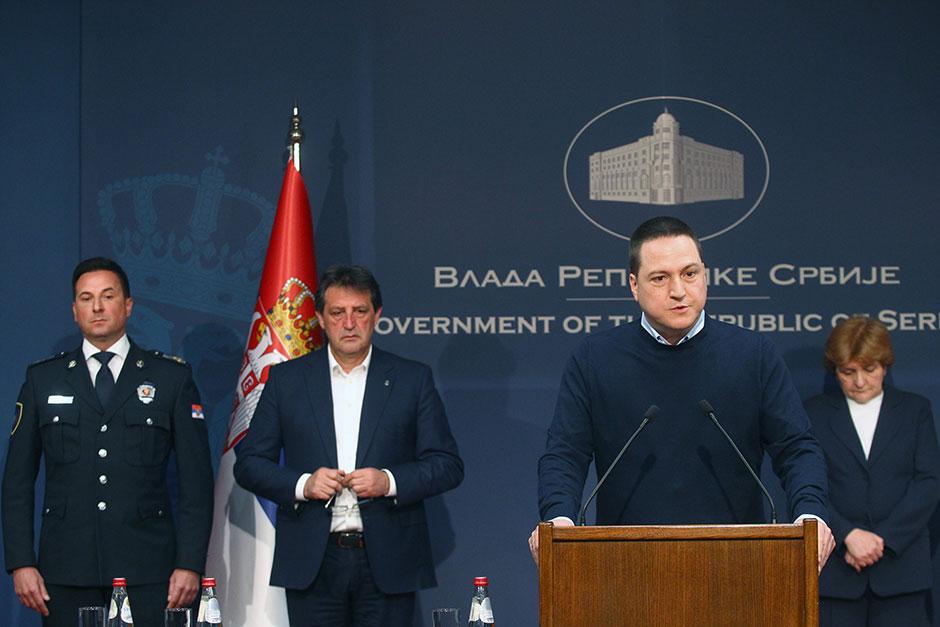 Сръбският просветен министър подаде оставка