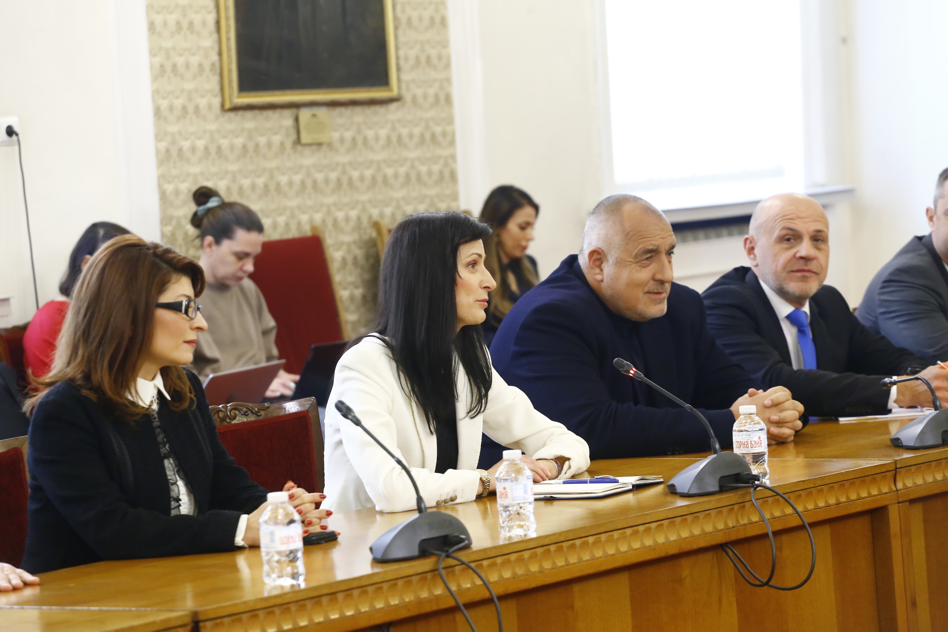 БСП свиква Националния съвет за това дали да подкрепи кабинета "Габриел" (ВИДЕО)