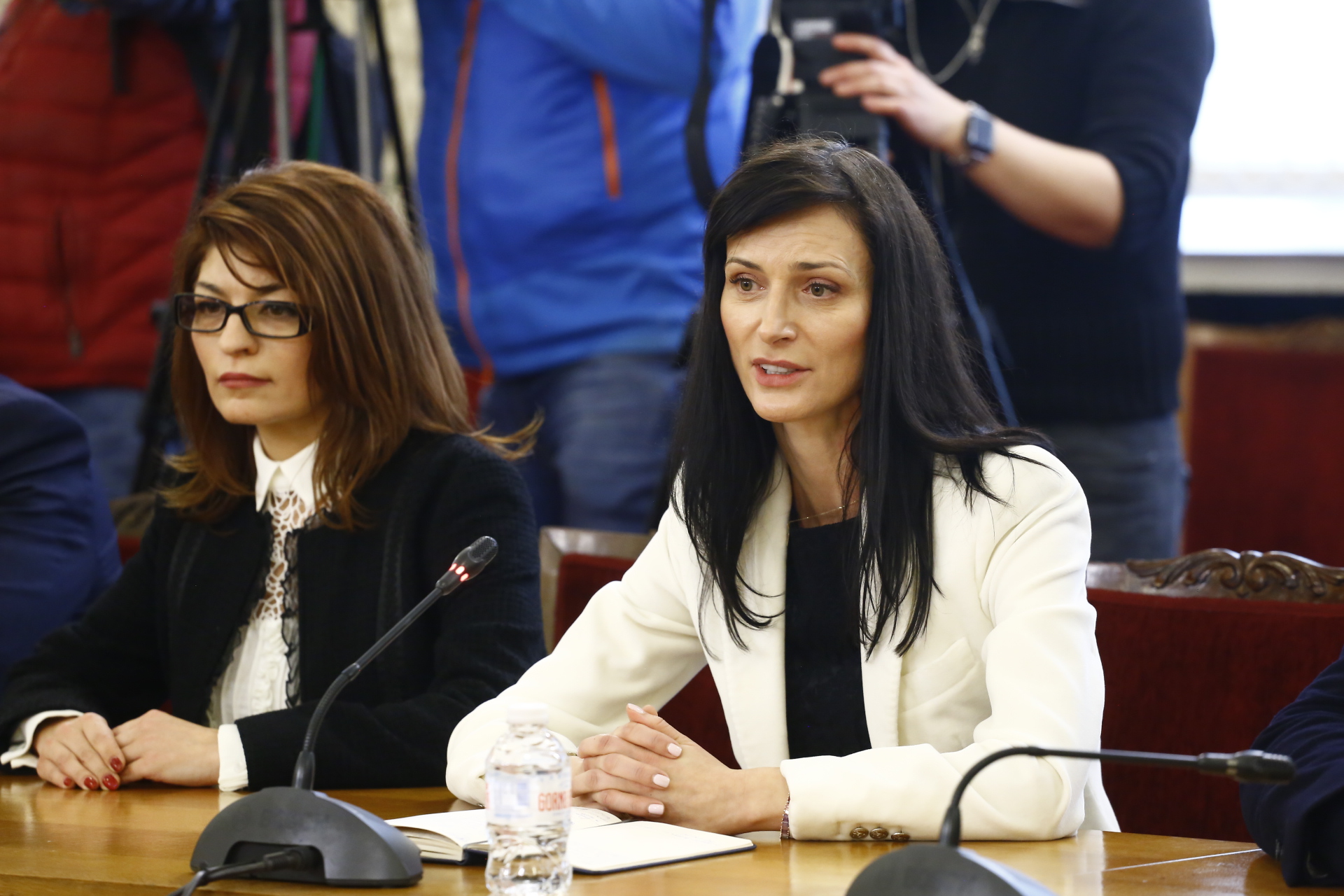 Мария Габриел: Случилото се през последния час само показва необходимостта от цялостна правосъдна реформа