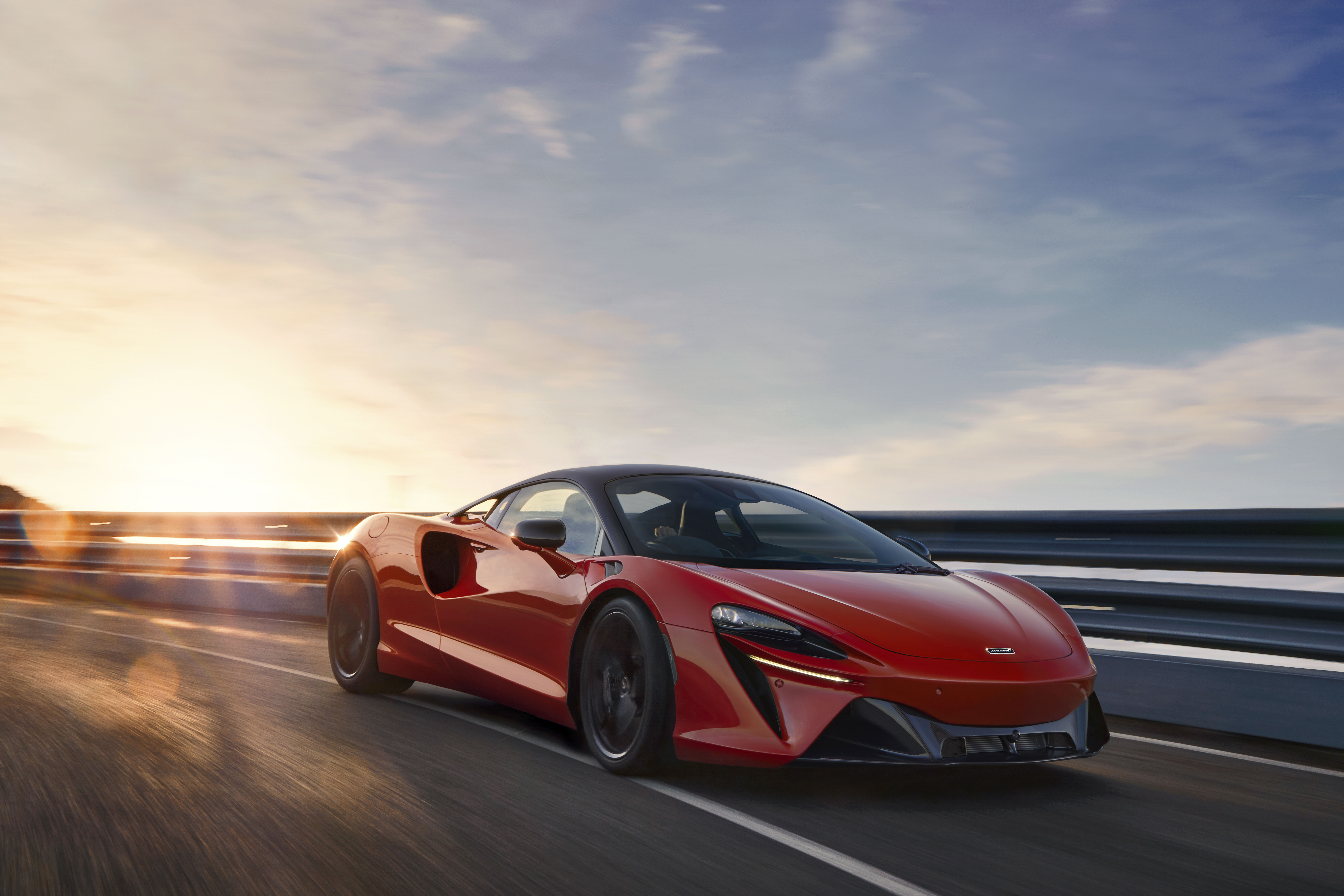 McLaren не се отказва от V8